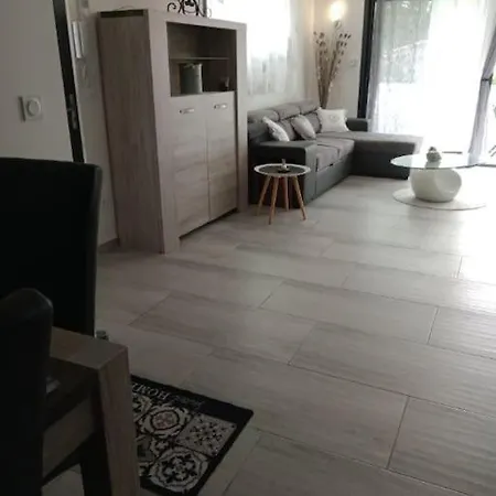 Nounou Villa Le Thor